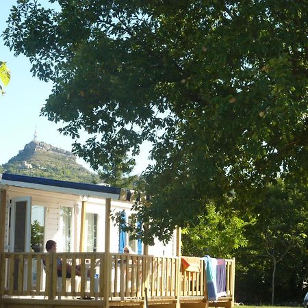 Camping La Chapouliere 吕奥姆 外观 照片